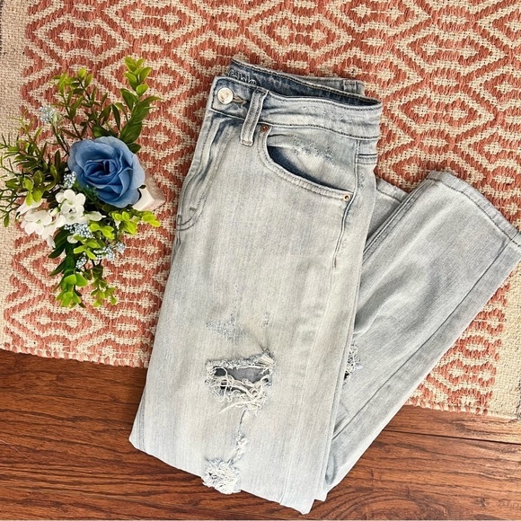 Wild Fable High Rise Distressed High Waisted Light Wash Cotton Mom Jeans Size 2 - Picture 16 of 16